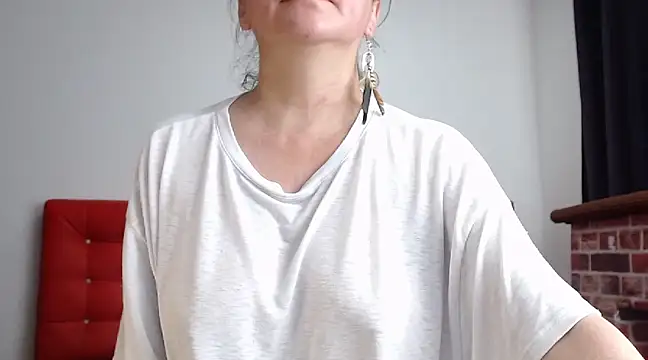 CrazzyJuana online show from March 2, 2025, 1:31 pm