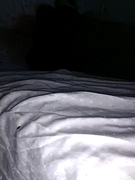 parejade225xh online show from October 18, 2025, 9:50 pm