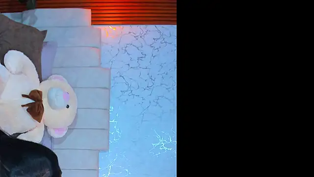 AlexiaAbbey online show from October 17, 2025, 2:41 pm