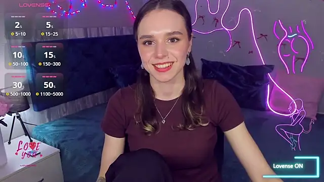 EmelyMason online show from April 9, 2026, 6:19 am