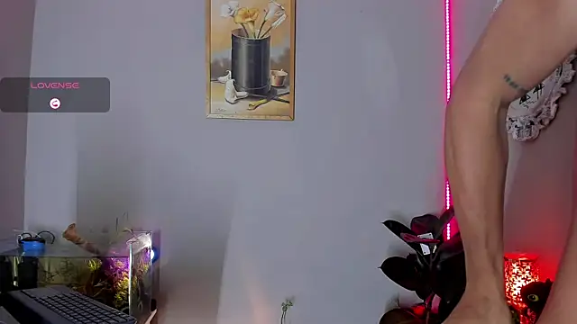 Snapshot of CRAZY-BOY99 chatting on October 18, 2025, 10:06 am CRAZY-BOY99 online show from October 18, 2025, 10:06 am