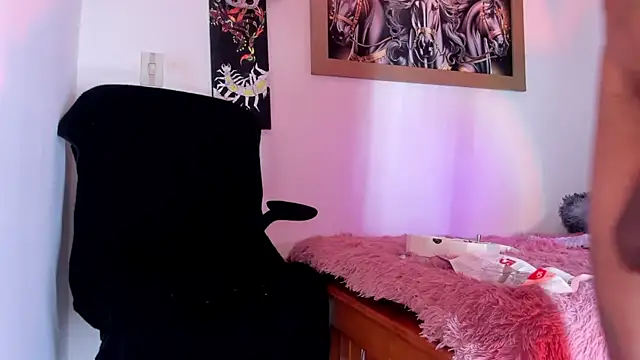 CRAZY-BOY99 online show from April 3, 2026, 12:00 pm