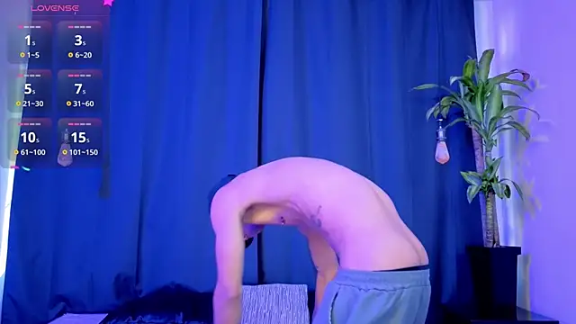 Snapshot of CRAZY-BOY99 chatting on November 13, 2025, 11:58 am CRAZY-BOY99 online show from November 13, 2025, 11:58 am