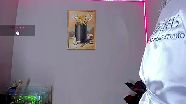 Snapshot of CRAZY-BOY99 chatting on October 16, 2025, 9:28 am CRAZY-BOY99 online show from October 16, 2025, 9:28 am