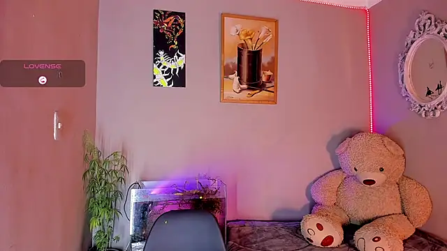 Snapshot of CRAZY-BOY99 chatting on November 23, 2025, 9:52 am CRAZY-BOY99 online show from November 23, 2025, 9:52 am