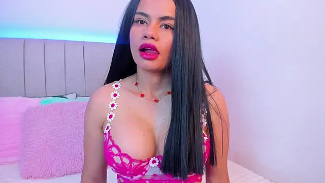 SusanSimpson16 online show from April 8, 2026, 7:48 pm