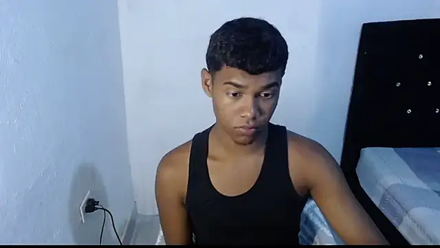 Snapshot of Jampier_sexyboy chatting on March 17, 2025, 2:52 am Jampier sexyboy online show from March 17, 2025, 2:52 am