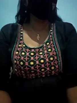 Snapshot of Sexyradha_ chatting on February 26, 2026, 4:29 pm Sexyradha online show from February 26, 2026, 4:29 pm