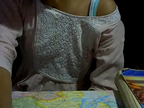 mayra89 online show from November 5, 2025, 2:31 pm