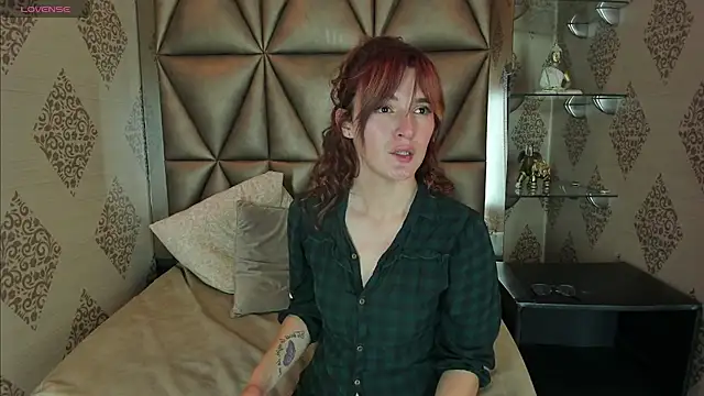 Snapshot of Kitty_Velvet_ chatting on March 11, 2025, 6:30 pm Kitty Velvet online show from March 11, 2025, 6:30 pm