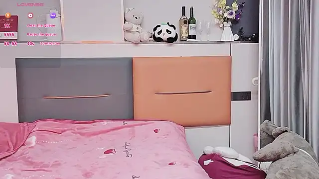 guoguo7777777 online show from October 30, 2025, 10:50 pm