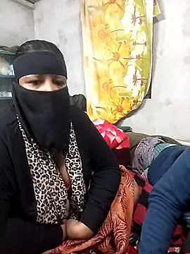 Snapshot of Pakhi_Couple_69 chatting on November 23, 2025, 5:12 pm Pakhi Couple 69 online show from November 23, 2025, 5:12 pm