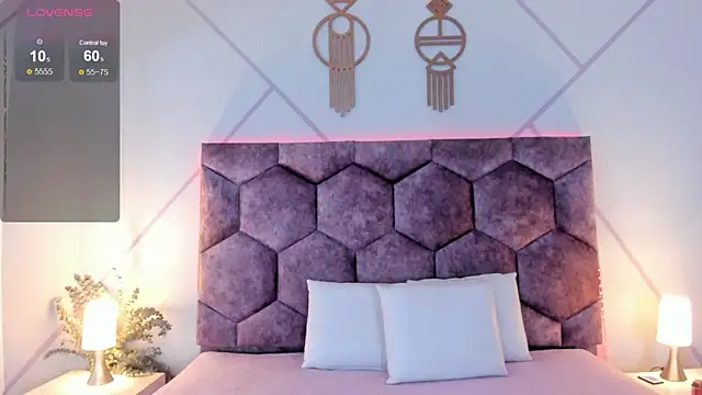 Snapshot of aurora_collinss_ chatting on February 13, 2026, 12:38 pm aurora collinss online show from February 13, 2026, 12:38 pm