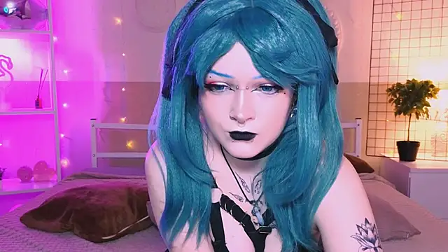 NicoleFlloret online show from March 22, 2025, 8:51 am