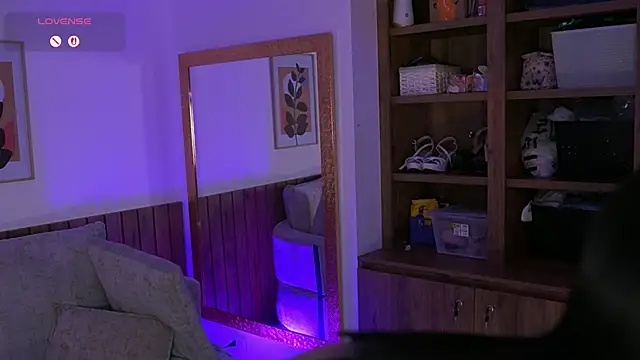 JulesBenett online show from January 12, 2026, 11:39 am