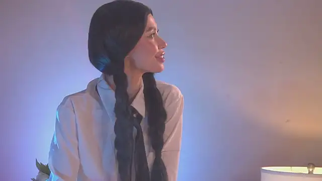 Amanda River online show from October 29, 2025, 7:29 am