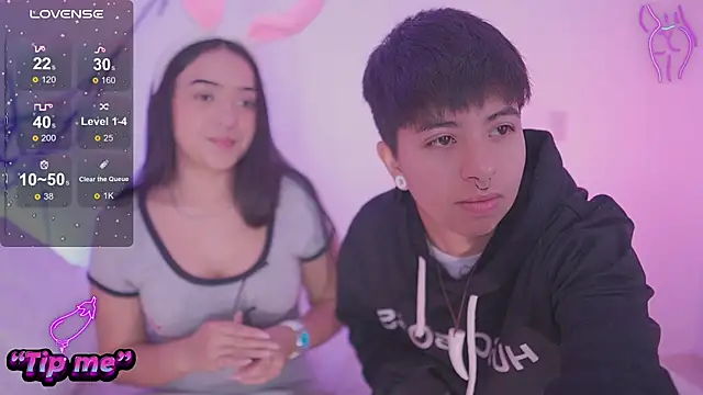 Snapshot of tommy_blue chatting on October 31, 2025, 2:24 pm tommy blue online show from October 31, 2025, 2:24 pm