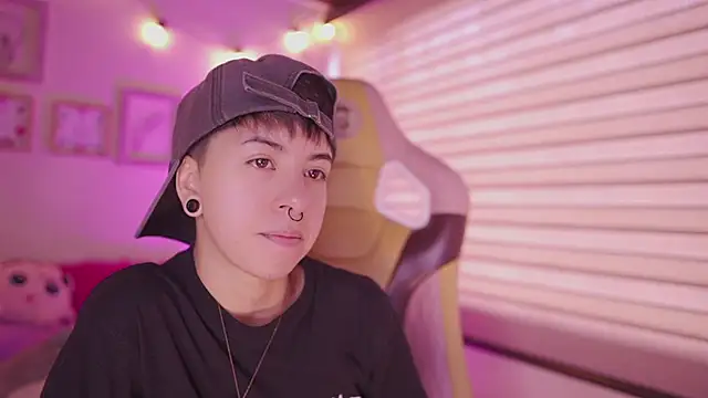 tommy blue online show from April 8, 2026, 12:50 pm