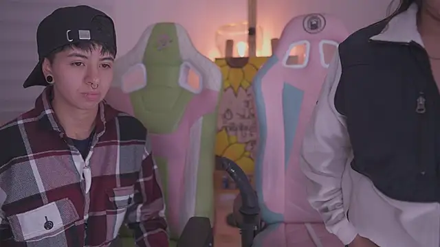 Snapshot of tommy_blue chatting on November 22, 2025, 2:54 am tommy blue online show from November 22, 2025, 2:54 am