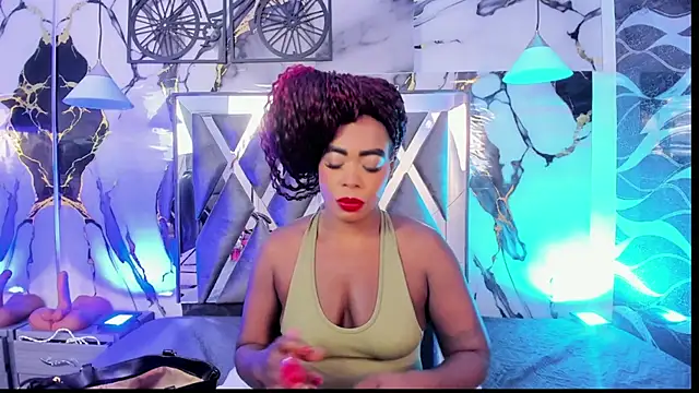 CandyMartinez  online show from July 17, 2026, 8:28 pm