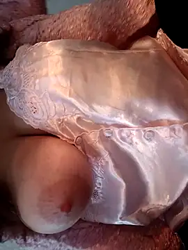 Snapshot of BellyDancer1 chatting on October 11, 2025, 7:31 am BellyDancer1 online show from October 11, 2025, 7:31 am