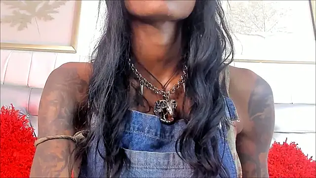Snapshot of Aprillebony chatting on September 10, 2025, 7:02 pm Aprillebony online show from September 10, 2025, 7:02 pm