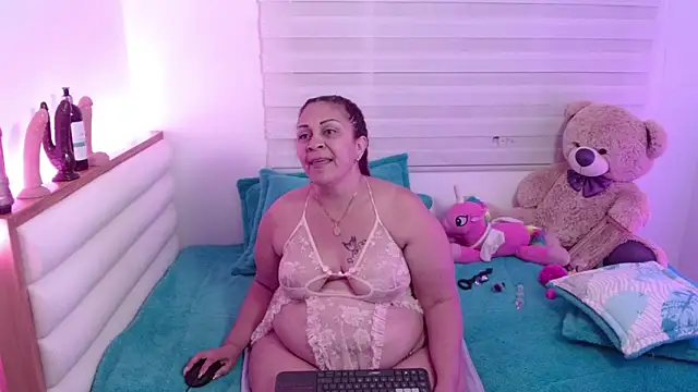 Snapshot of scarlettbooty chatting on May 11, 2026, 11:22 am scarlettbooty online show from May 11, 2026, 11:22 am
