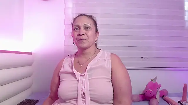 scarlettbooty online show from April 1, 2026, 12:06 pm