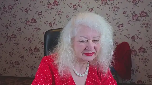 Maya Mayflower online show from February 22, 2026, 3:09 am