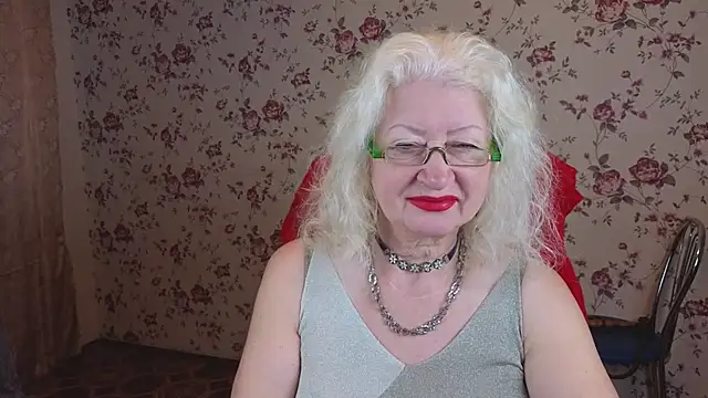 Maya Mayflower online show from November 6, 2025, 4:16 am