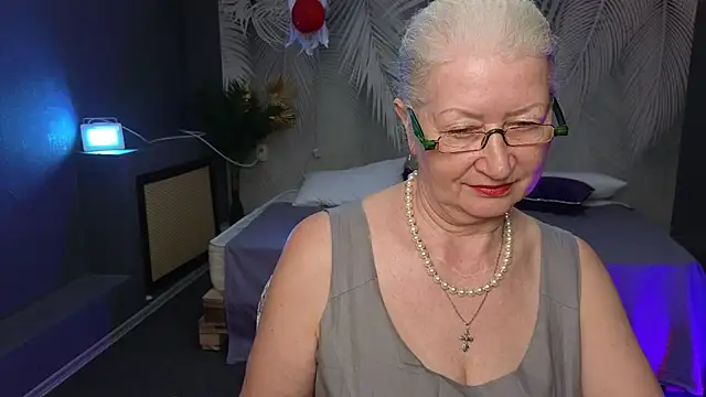 Maya Mayflower online show from March 13, 2025, 12:56 pm