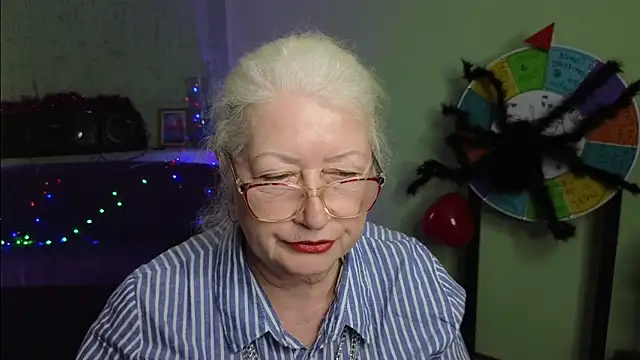 Maya Mayflower online show from March 3, 2025, 12:39 pm