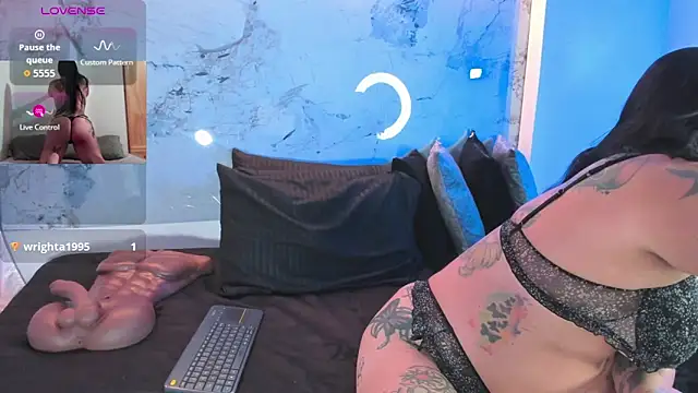 violeta delavega1 online show from November 26, 2025, 3:28 am