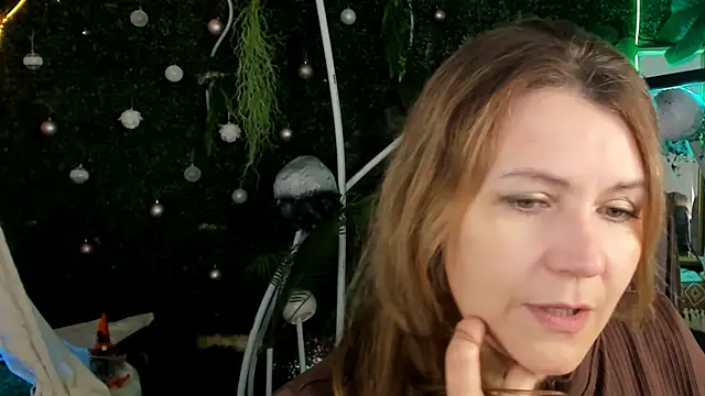 NicoleHitman online show from April 9, 2026, 1:17 pm