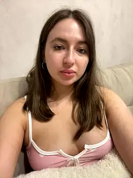 AlisaQSky online show from October 12, 2025, 5:20 am