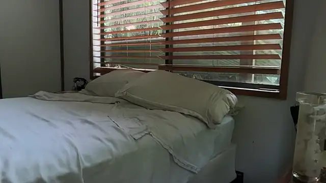 pleasuresponge online show from December 21, 2025, 3:41 am