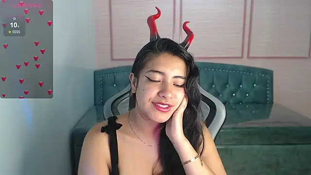 Snapshot of alexa_romero_t chatting on October 18, 2025, 12:18 pm alexa romero t online show from October 18, 2025, 12:18 pm