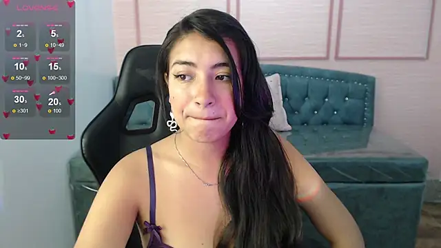 Snapshot of alexa_romero_t chatting on December 3, 2025, 1:21 pm alexa romero t online show from December 3, 2025, 1:21 pm