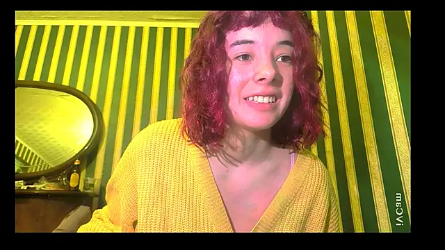  Amber Doll  online show from October 5, 2025, 2:13 am