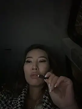 Goddessnor online show from March 12, 2025, 6:53 pm