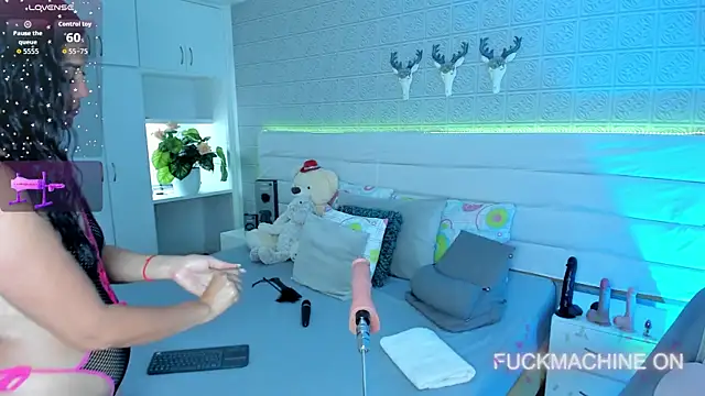 LeilaHiuston online show from January 10, 2026, 8:15 pm