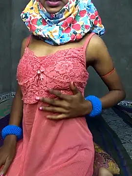 Cutesoma01 online show from November 22, 2025, 3:27 am