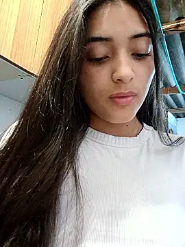 Snapshot of Valen_Person chatting on October 19, 2025, 10:34 pm Valen Person online show from October 19, 2025, 10:34 pm