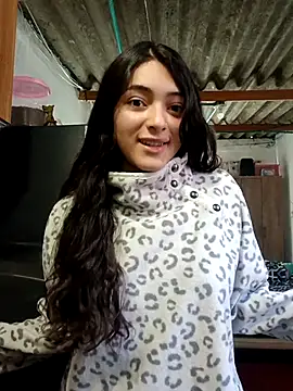 Snapshot of Valen_Person chatting on November 12, 2025, 4:22 pm Valen Person online show from November 12, 2025, 4:22 pm