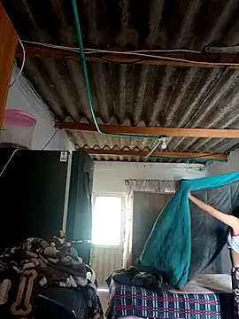 Snapshot of Valen_Person chatting on November 4, 2025, 4:22 pm Valen Person online show from November 4, 2025, 4:22 pm