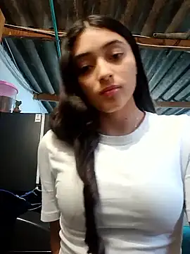 Snapshot of Valen_Person chatting on November 7, 2025, 10:13 pm Valen Person online show from November 7, 2025, 10:13 pm