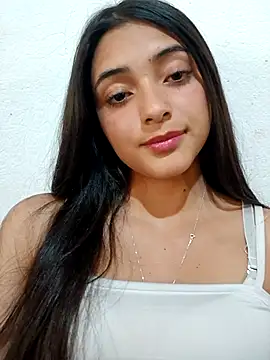 Snapshot of Valen_Person chatting on October 8, 2025, 7:25 pm Valen Person online show from October 8, 2025, 7:25 pm