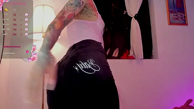 Dani Valen online show from October 14, 2025, 11:14 pm