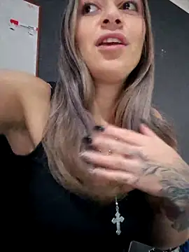 Snapshot of Isabella_Varella chatting on October 20, 2025, 12:38 pm Isabella Varella online show from October 20, 2025, 12:38 pm