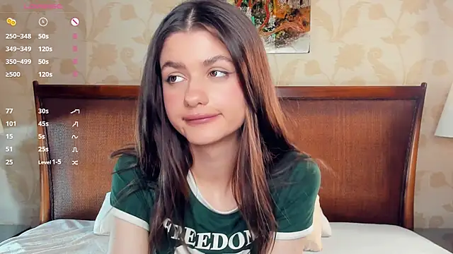 Snapshot of CathrynCovil chatting on October 14, 2025, 8:37 am CathrynCovil online show from October 14, 2025, 8:37 am